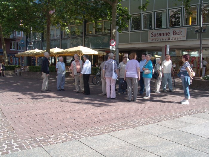 Warten auf die Stadtfhrung