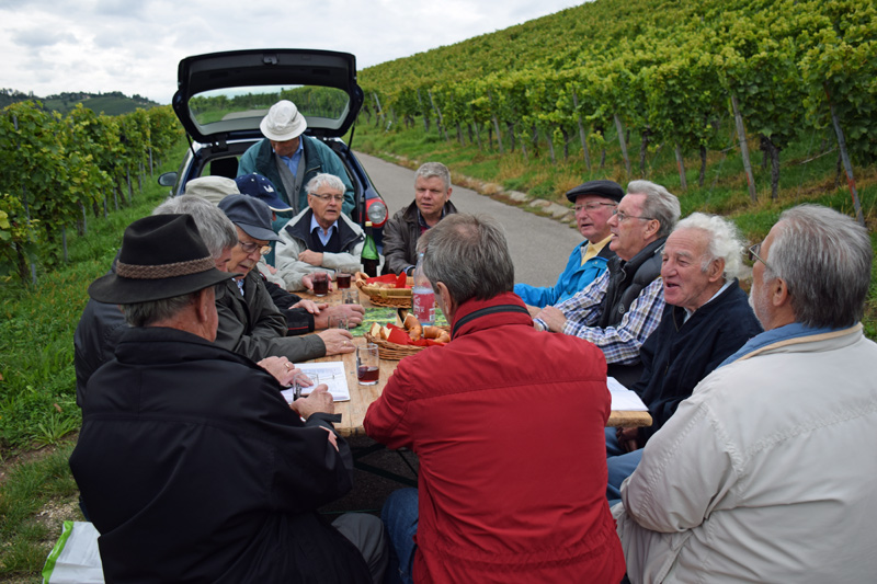 Abschluss beim Weinfass